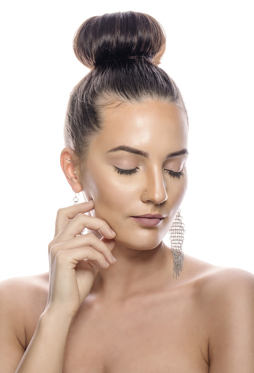 skin, woman, clean-3191102.jpg